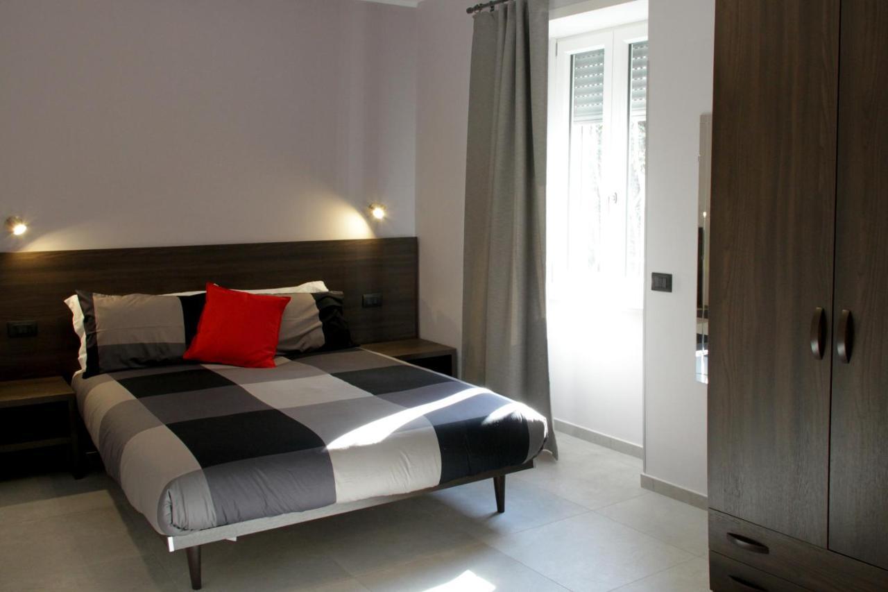 Easyroom Frosinone - Casello Autostradale Exterior photo
